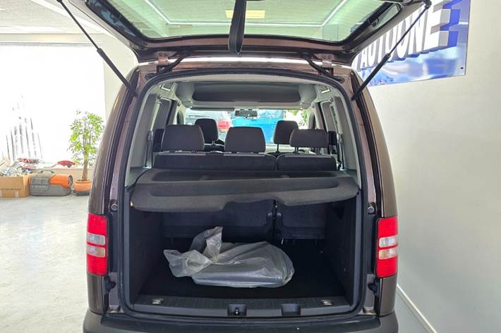 Brun VW Caddy fra 2011
