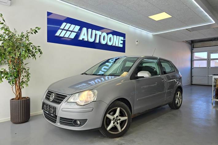 Sølv VW Polo fra 2006