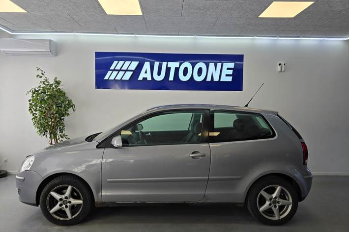 Sølv VW Polo fra 2006