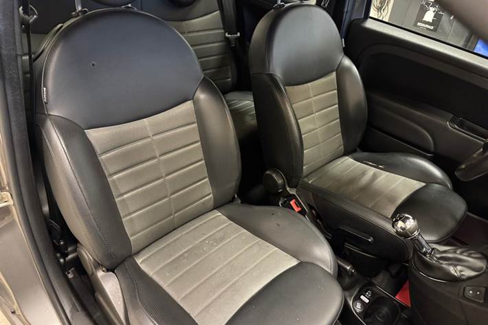 Sort Fiat 500 fra 2012