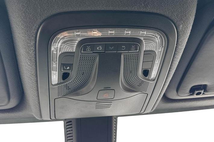 Hvid Mercedes Sprinter 317 fra 2024