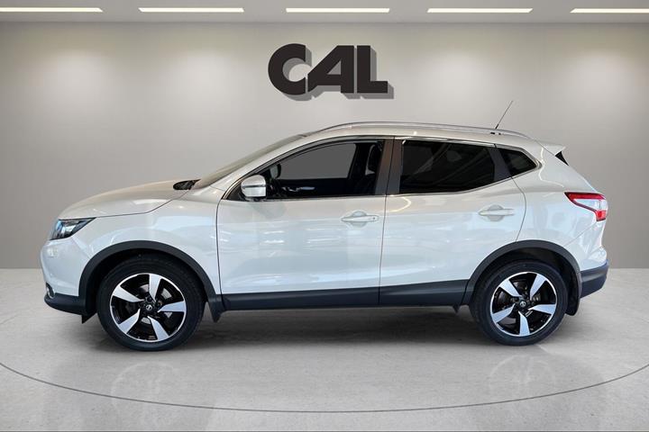 Hvid Nissan Qashqai fra 2017