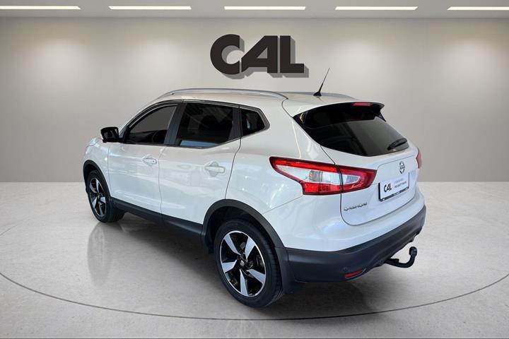 Hvid Nissan Qashqai fra 2017