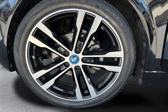 Sort BMW i3 fra 2020