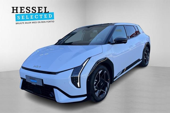 Hvid Kia EV4 fra 2026 set udefra