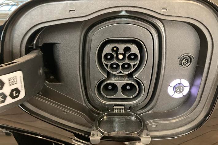 Sort Ford Mustang Mach-E fra 2023