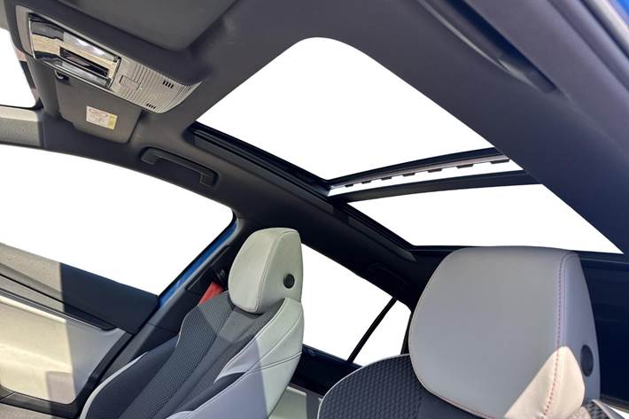 Blå Skoda Enyaq fra 2026