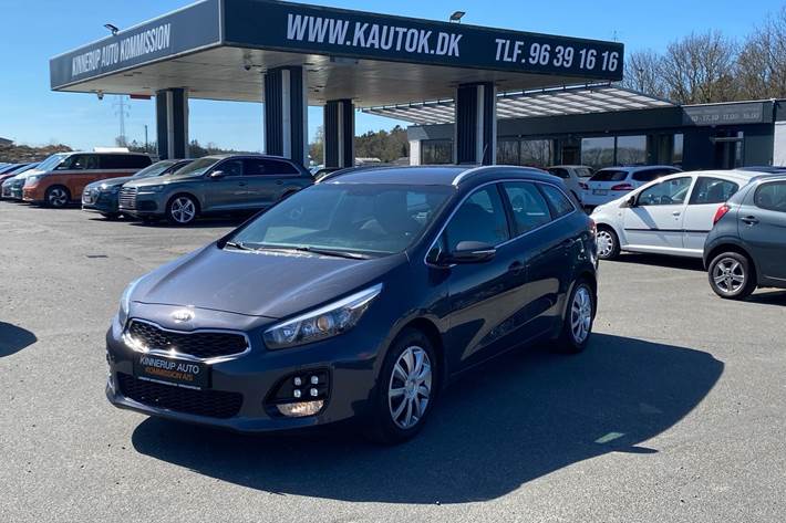 Grå Kia Ceed fra 2016