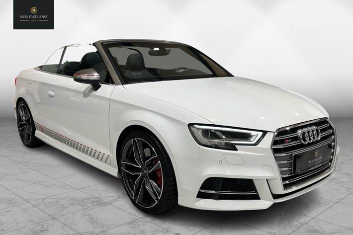 Hvid Audi S3 fra 2017 set udefra