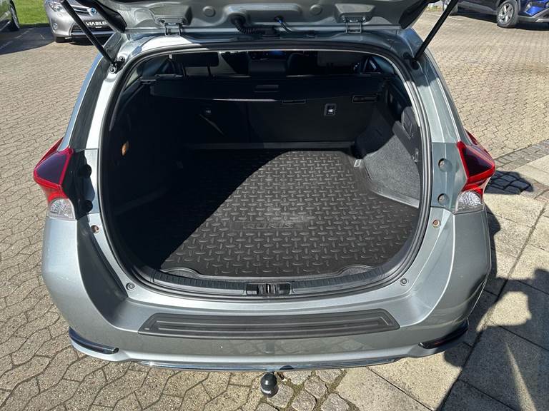 Toyota Auris 1,8 Touring Sports Hybrid H2 Comfort 136HK Stc Aut.