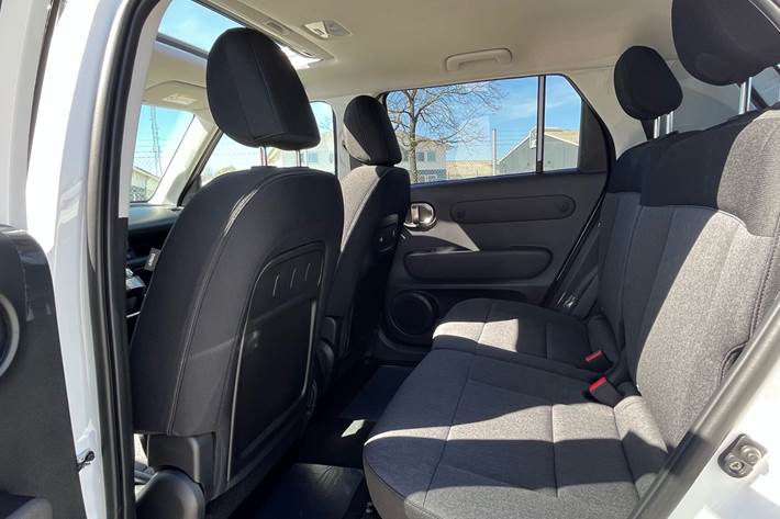 Hvid Hyundai Inster fra 2026