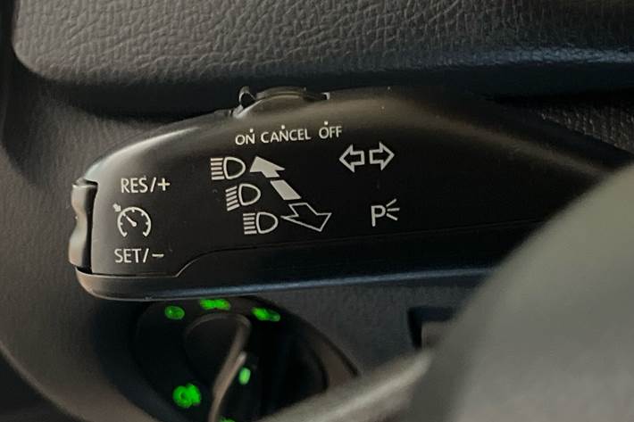 Blå Skoda Fabia fra 2013
