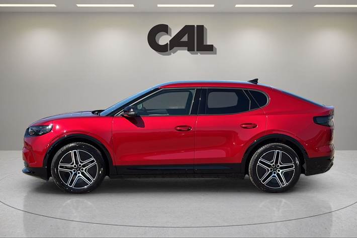 Rød Ford Capri fra 2025