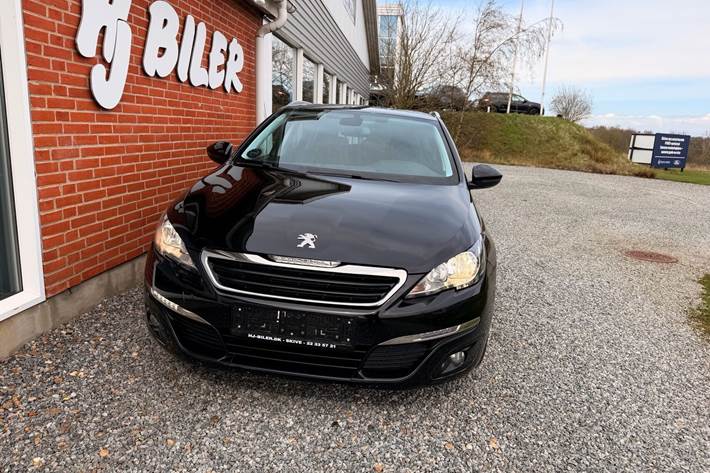 Sort Peugeot 308 fra 2016