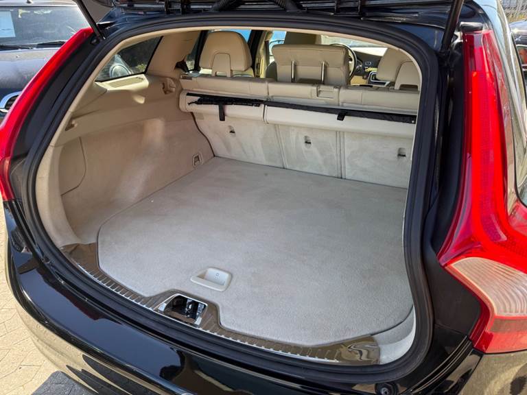 Volvo V60 2,0 D4 190 Momentum aut.