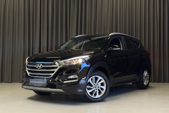Sort Hyundai Tucson fra 2017 set udefra