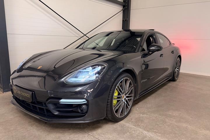 undefined Porsche Panamera 4 fra 2017 set udefra