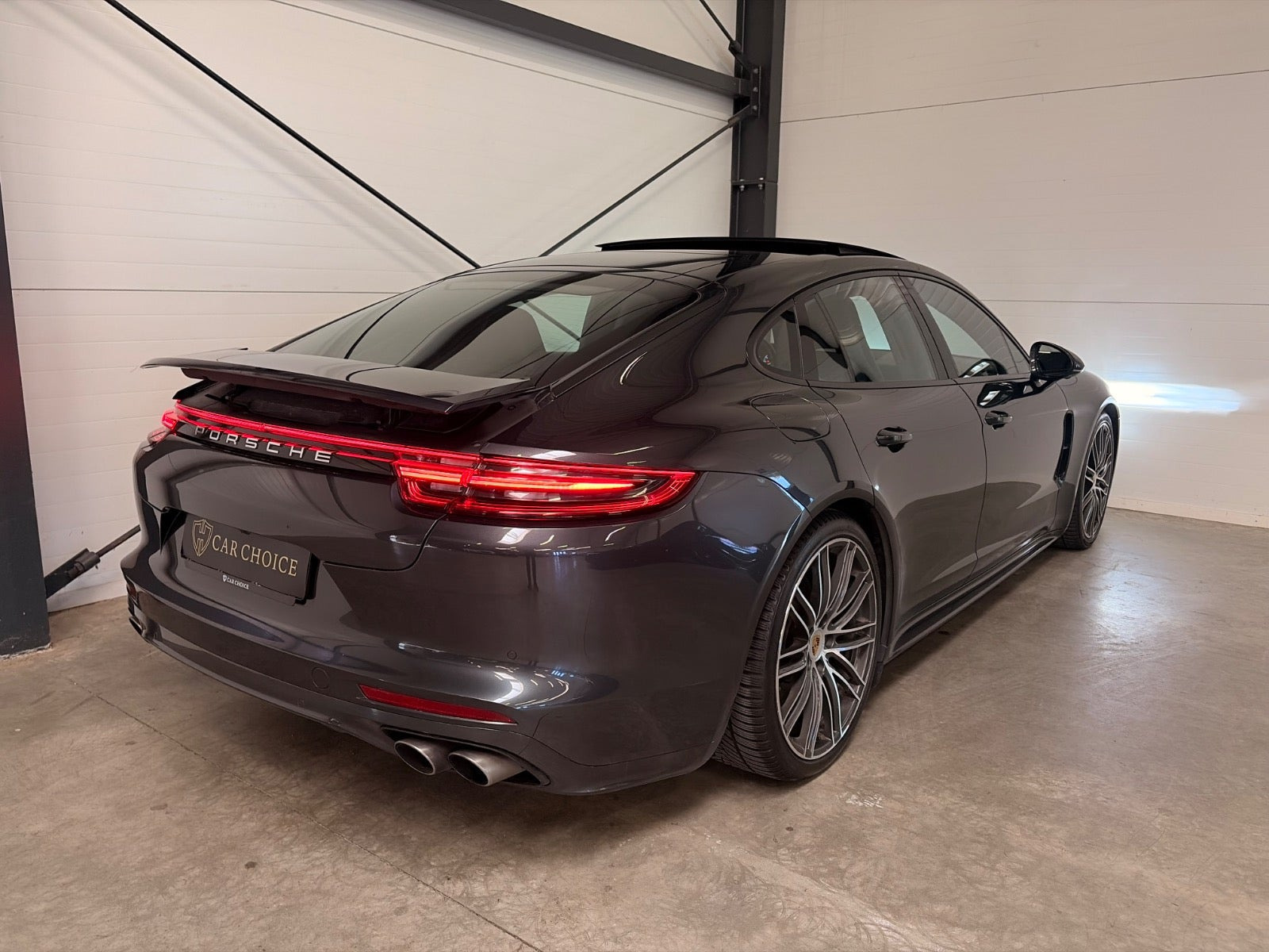 undefined Porsche Panamera 4 fra 2017