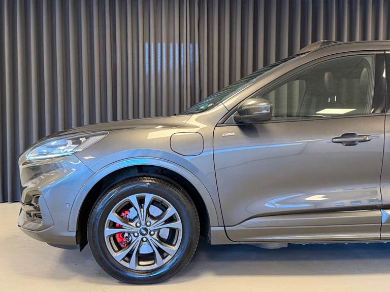 Ford Kuga 2,5 PHEV ST-Line X CVT