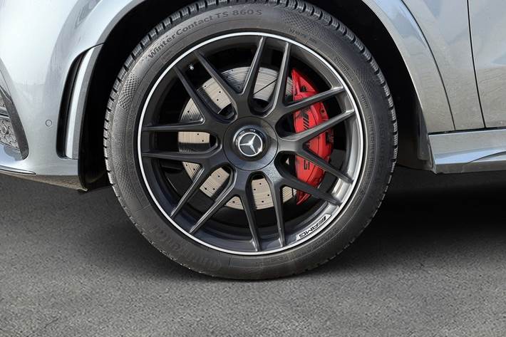 Sølv Mercedes GLE53 fra 2022