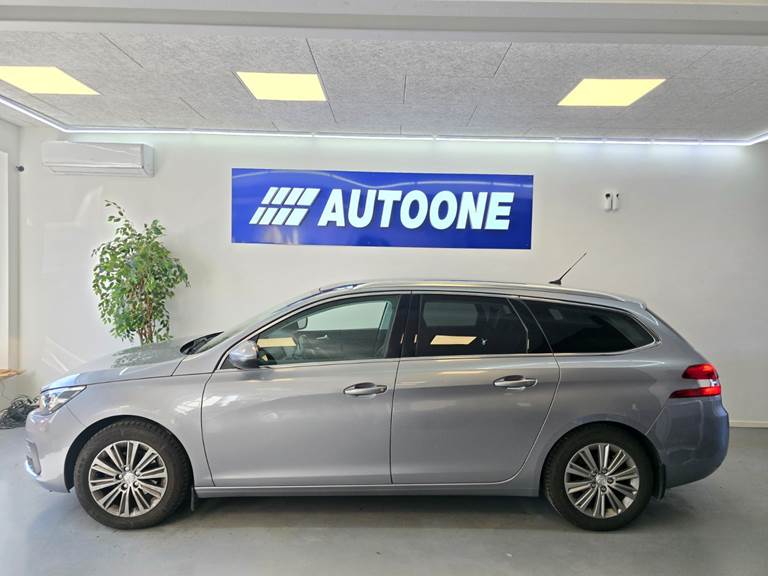 Peugeot 308 1,5 BlueHDi 130 Prestige SW