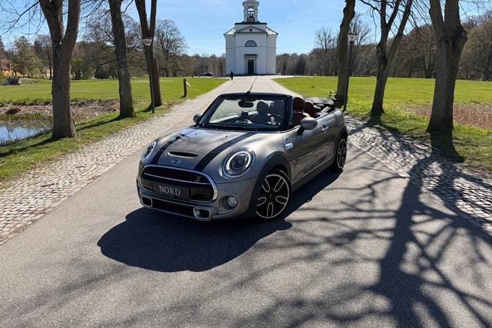 Grøn Mini Cooper S fra 2016