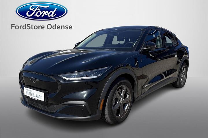 Sort Ford Mustang Mach-E fra 2021 set udefra