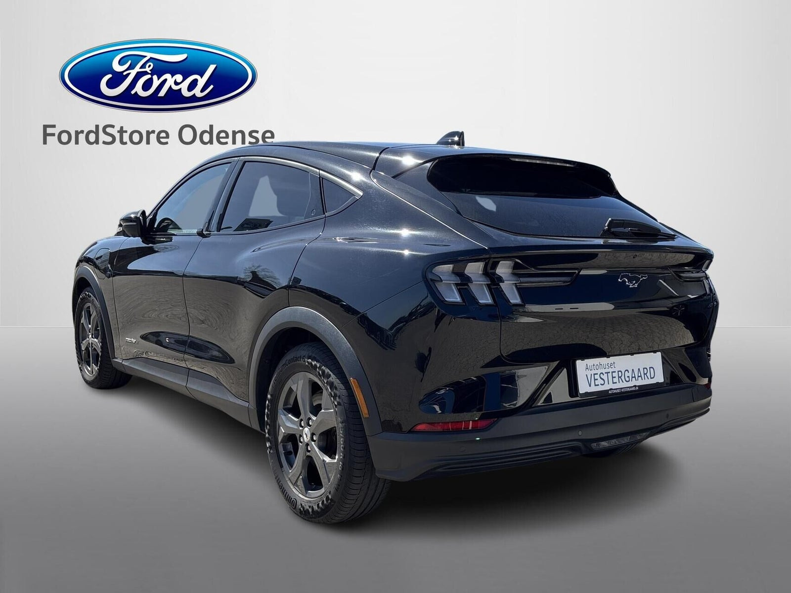 Sort Ford Mustang Mach-E fra 2021