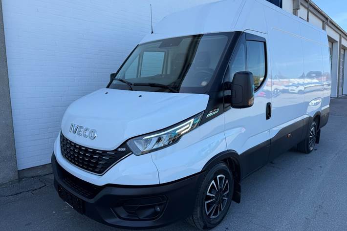 Hvid Iveco Daily fra 2021