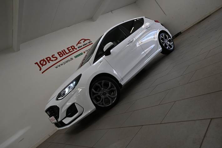 Hvid Ford Fiesta fra 2022
