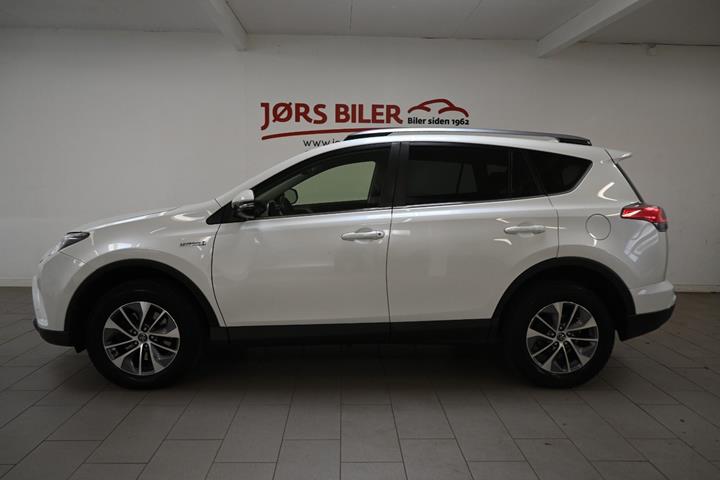 Hvid Toyota RAV4 fra 2018