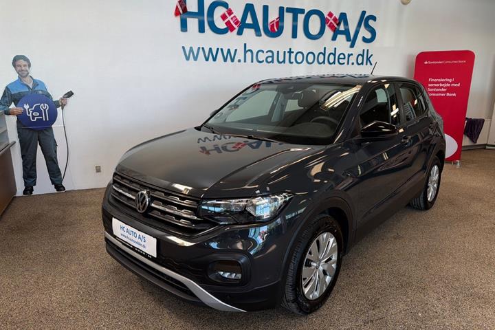 Grå VW T-Cross fra 2019 set udefra