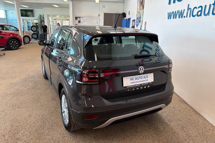 Grå VW T-Cross fra 2019