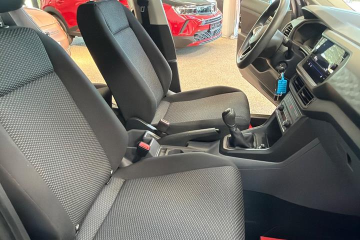 Grå VW T-Cross fra 2019
