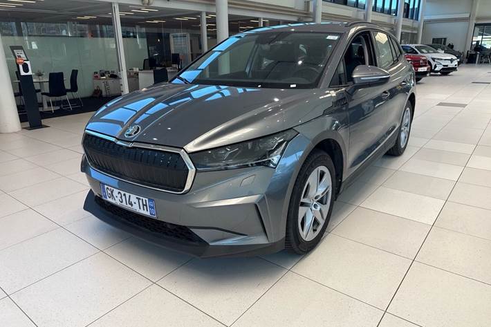 Grå Skoda Enyaq fra 2022