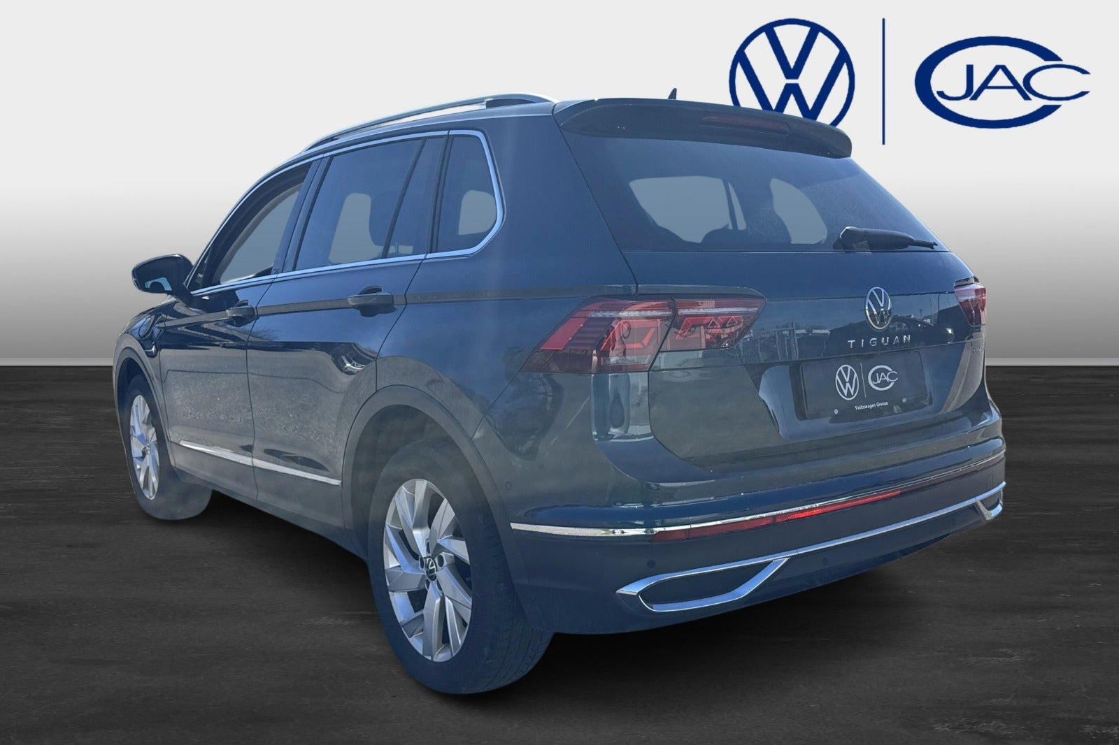 Blå VW Tiguan fra 2023