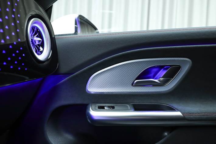 Hvid Mercedes CLA250+ fra 2025