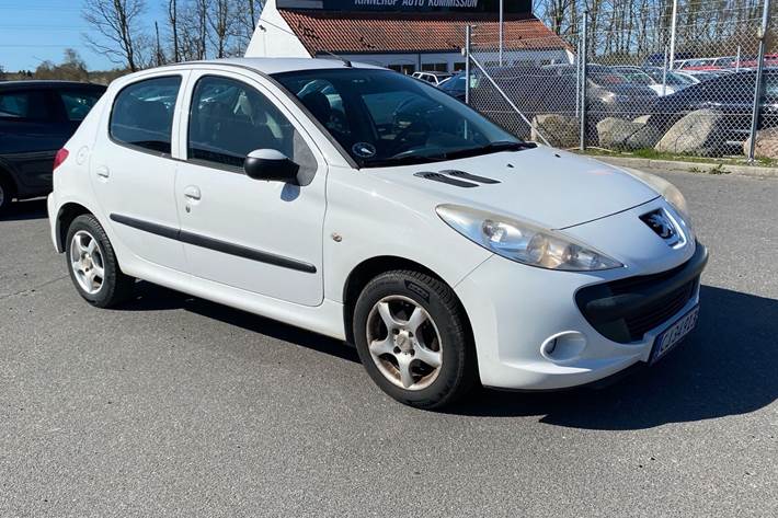 Hvid Peugeot 206+ fra 2010