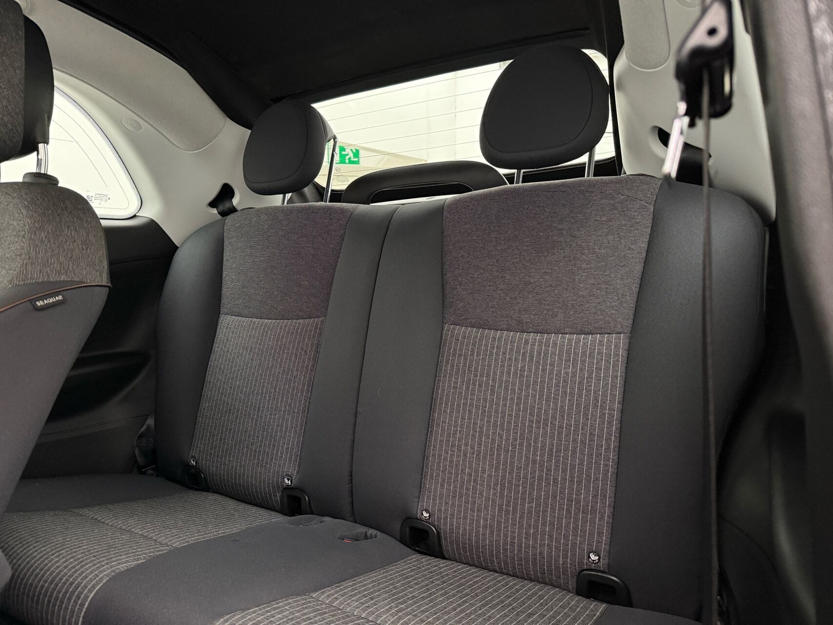 Grå Fiat 500e fra 2022