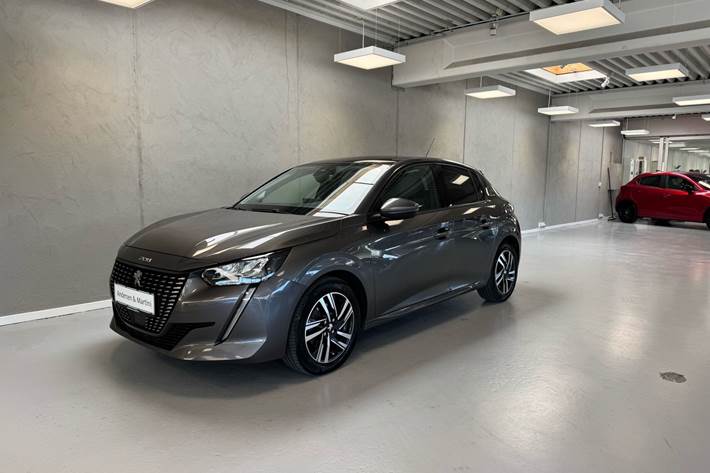 Grå Peugeot 208 fra 2020