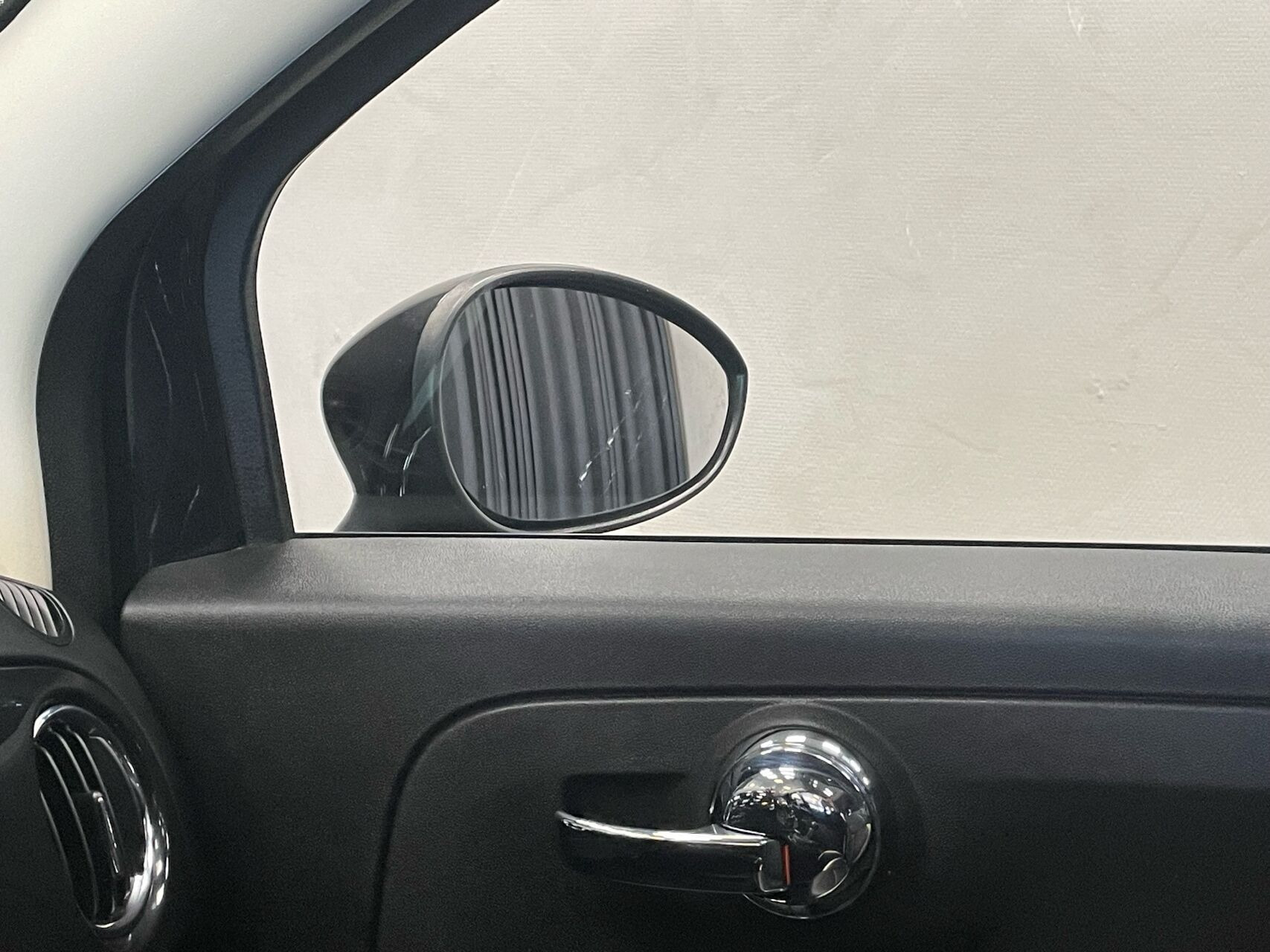 Sort Fiat 500 fra 2019