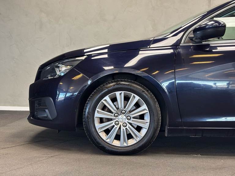 Peugeot 308 1,6 BlueHDi Allure+ 120HK 5d