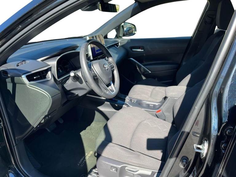 Toyota Corolla Cross 2,0 Hybrid Style E-CVT 197HK 5d Aut.