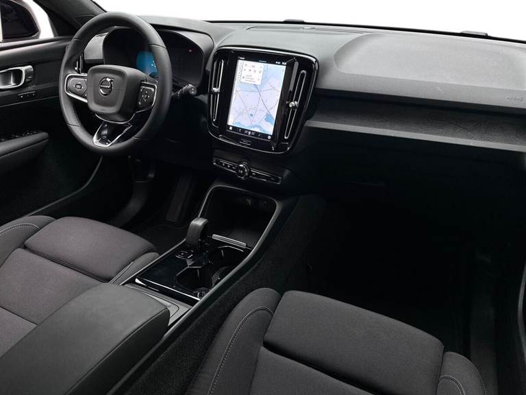 Volvo XC40 Recharge Twin Engine Plus AWD 408HK 5d Aut.