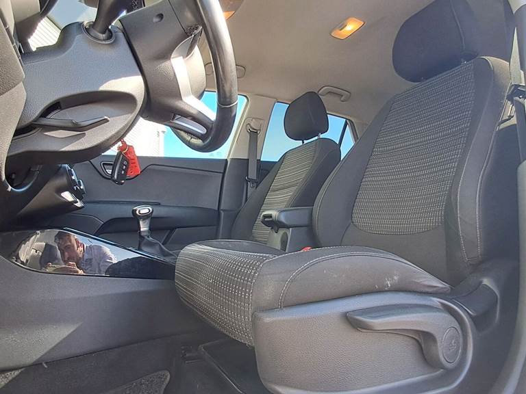 Kia Stonic 1,0 T-GDI Attraction Plus DCT 120HK 5d 7g Aut.