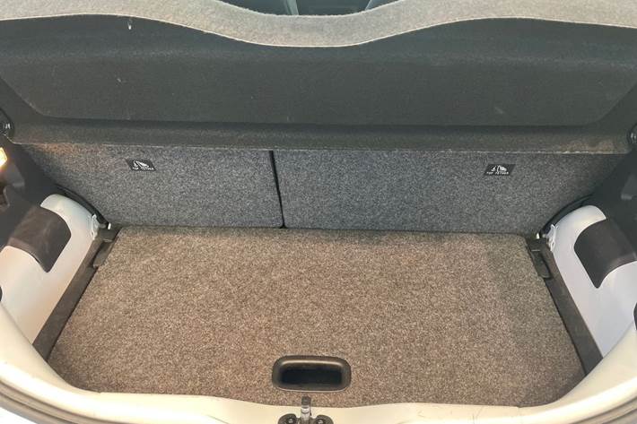 Hvid VW UP! fra 2023