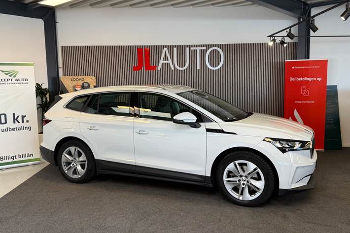 Hvid Skoda Enyaq fra 2022