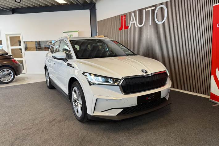 Hvid Skoda Enyaq fra 2022