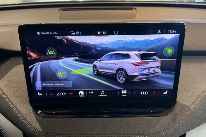 Hvid Skoda Enyaq fra 2022