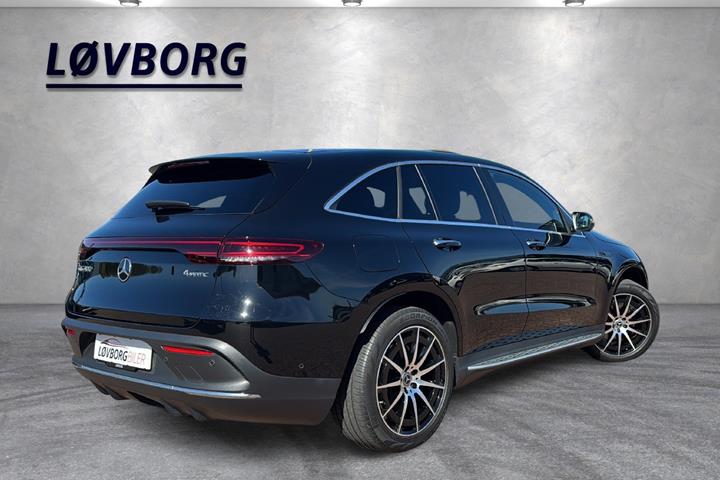Sort Mercedes EQC400 fra 2023
